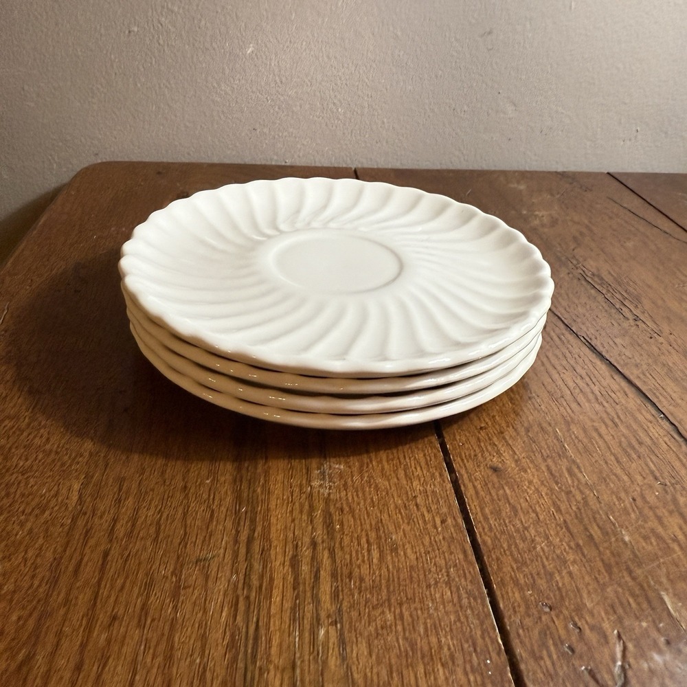 VTG 13 Piece Set-‎ White Swirl Unmarked-4 Fruit Bowls 4-Saucers-4 Mugs-1 Creamer - Picture 3 of 16